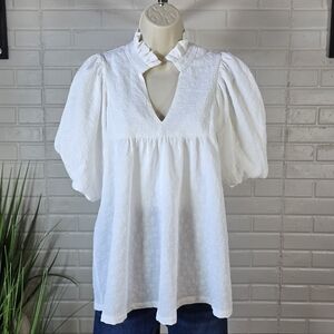 Umgee White Floral Textured Puff Sleeve Vneck Blouse Oversized Small